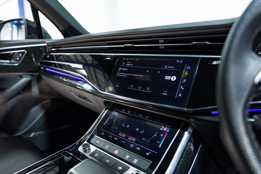 Used Audi Q7 2021 for sale - 76344231: Photo 32