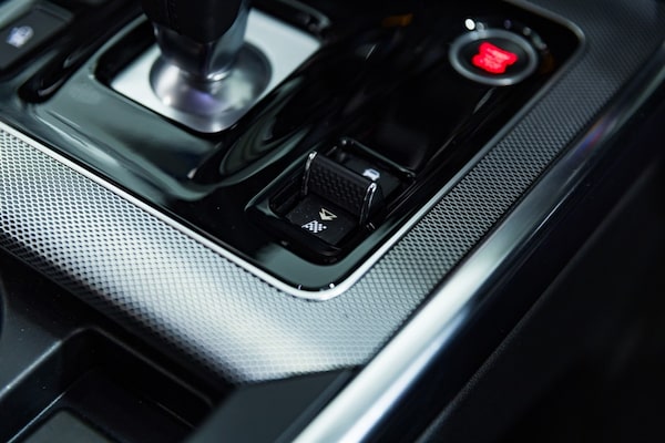 Used Jaguar XE 2021 for sale - 76265787: Photo 44