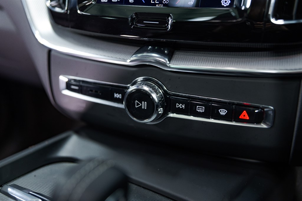 Used Volvo XC60 2022 for sale - 76908254: Photo 48