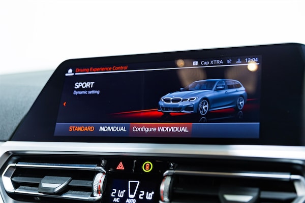 Used BMW 3 Series 2020 for sale - 76285641: Photo 42