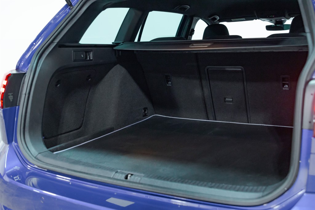 Used Volkswagen Golf 2020 for sale - 77552605: Photo 23