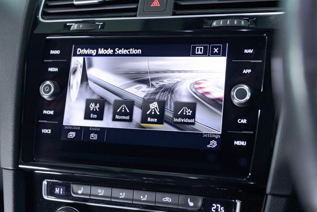 Used Volkswagen Golf 2020 for sale - 77552605: Photo 40