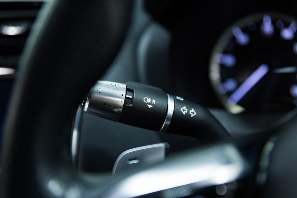 Used Jaguar XE 2020 for sale - 76384712: Photo 26