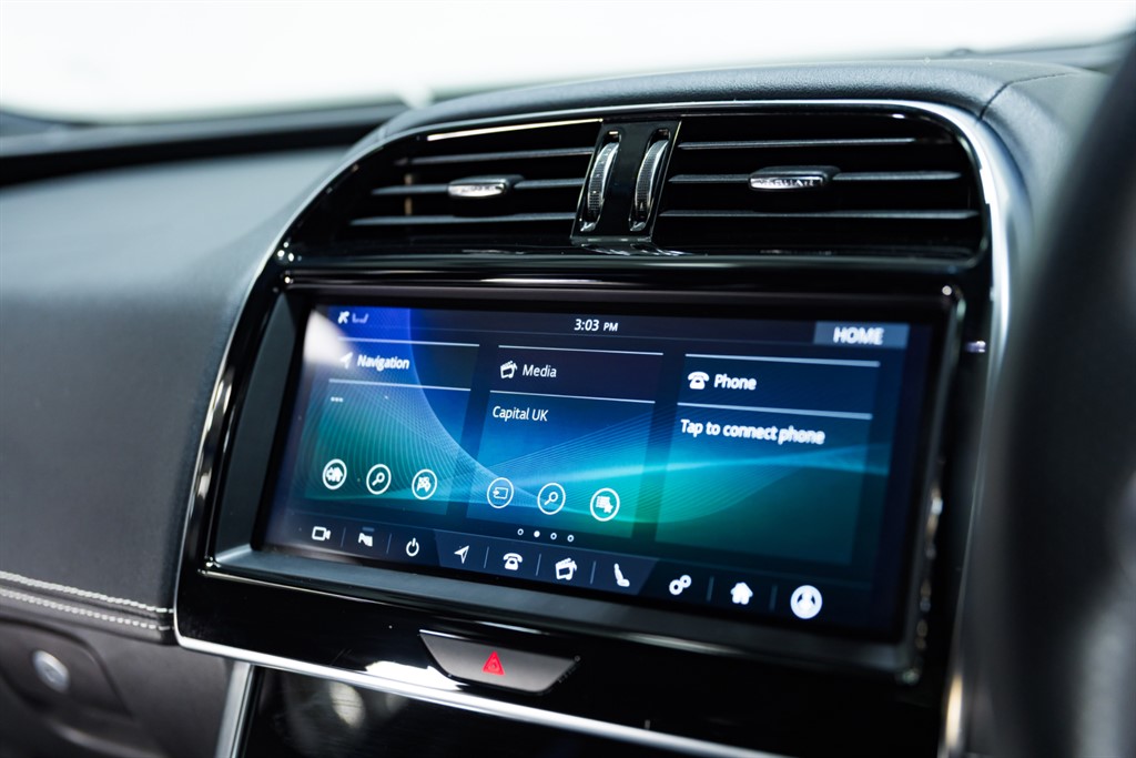 Used Jaguar XE 2020 for sale - 76384712: Photo 33