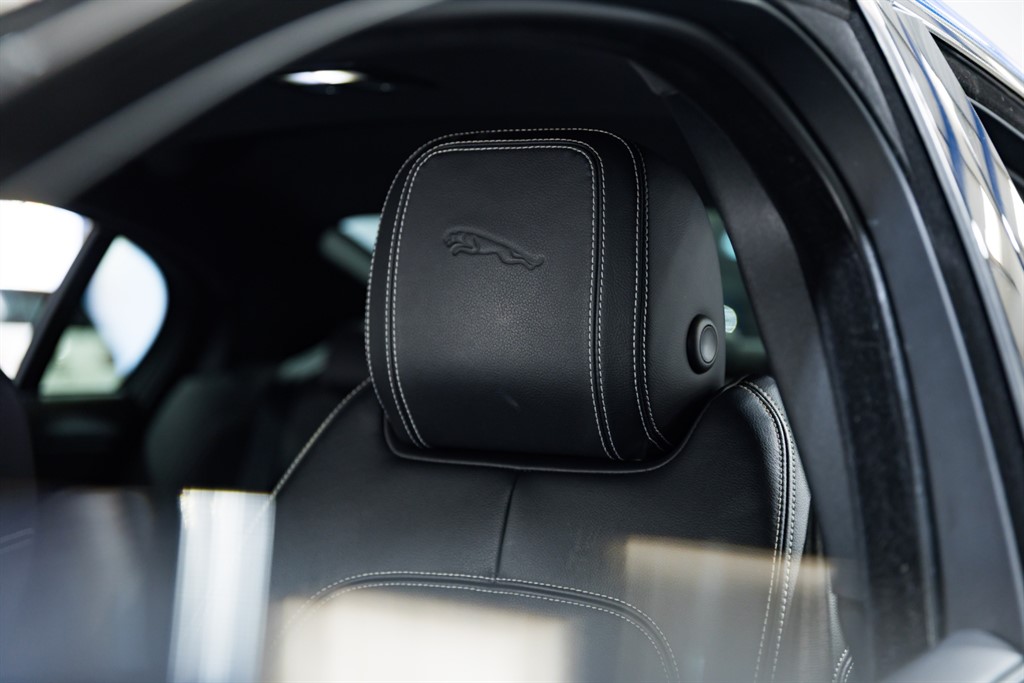 Used Jaguar XE 2020 for sale - 76384712: Photo 55