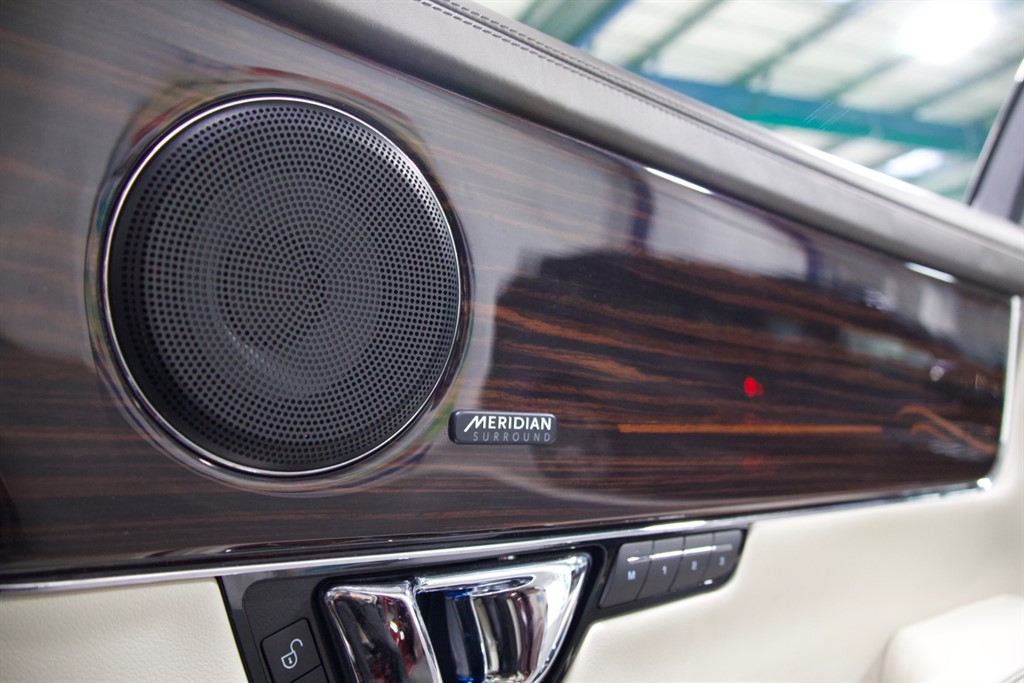 Used Jaguar XJ 2018 for sale - 77686067: Photo 5