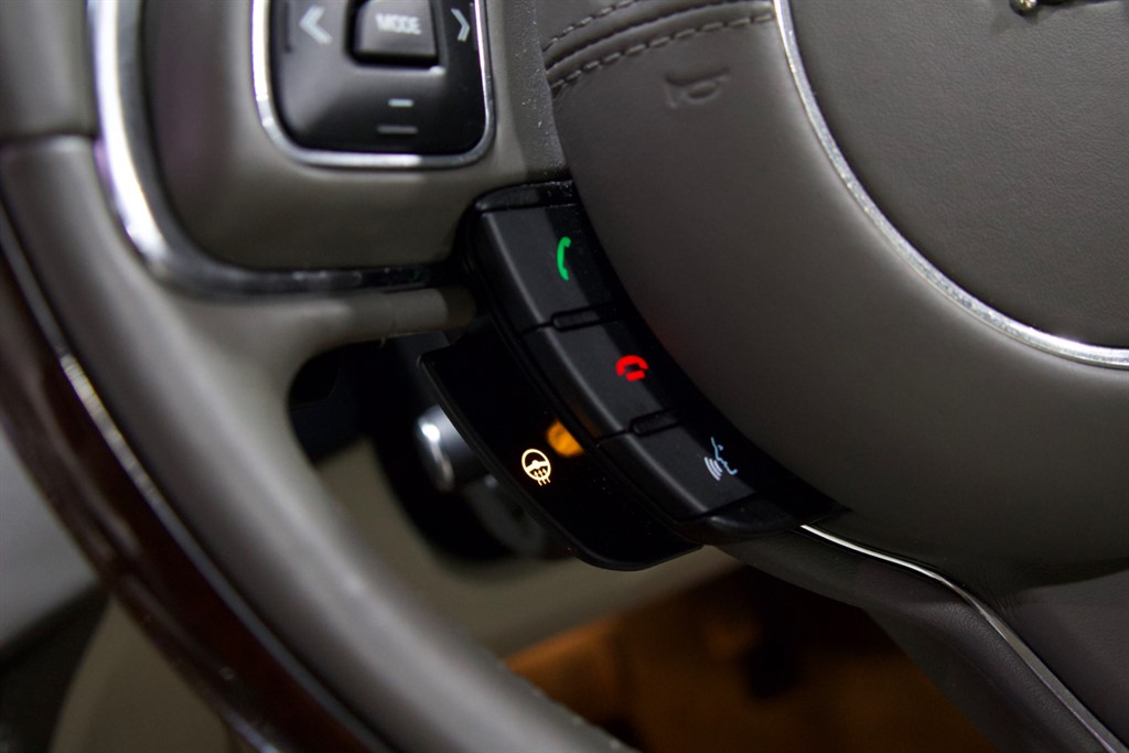 Used Jaguar XJ 2018 for sale - 77686067: Photo 7