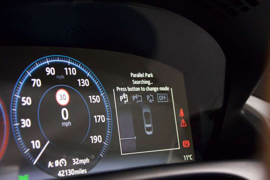 Used Jaguar XJ 2018 for sale - 77686067: Photo 8