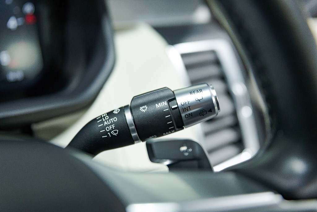 Used Land Rover Discovery 2021 for sale - 76875338: Photo 37