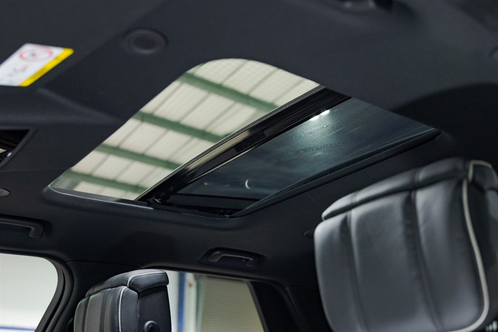 Used Land Rover Discovery 2021 for sale - 76875338: Photo 64