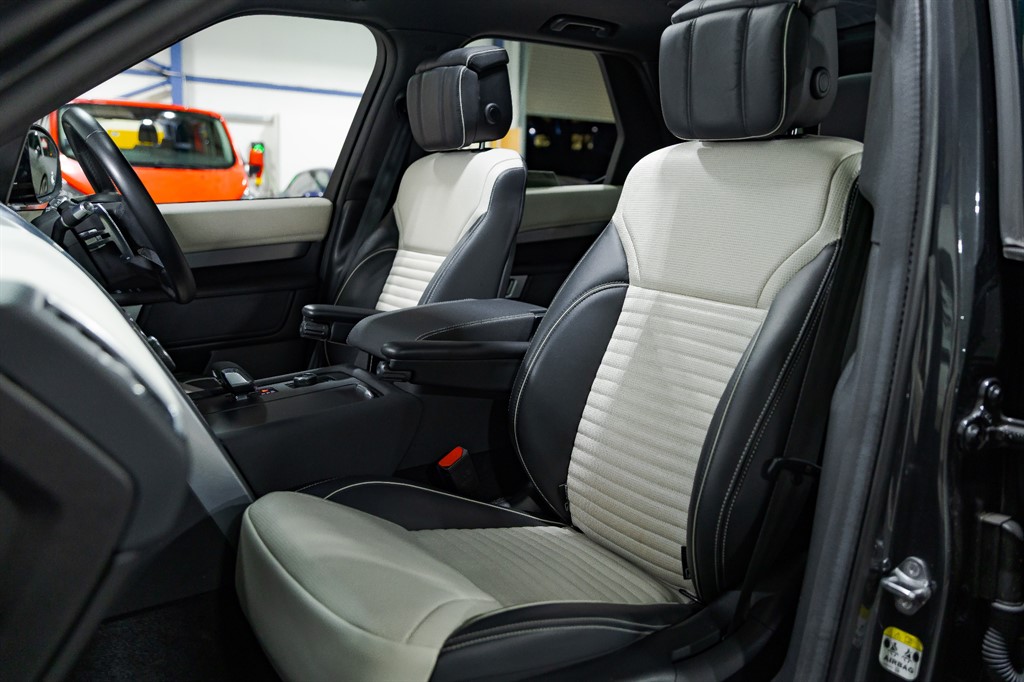 Used Land Rover Discovery 2021 for sale - 76875338: Photo 67