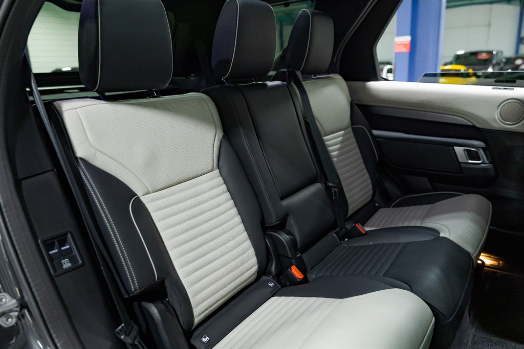 Used Land Rover Discovery 2021 for sale - 76875338: Photo 70