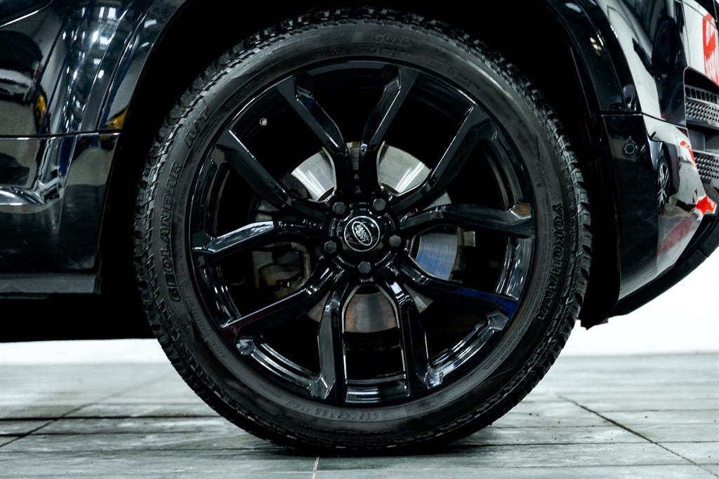 Used Land Rover Defender 2020 for sale - 76745621: Photo 11