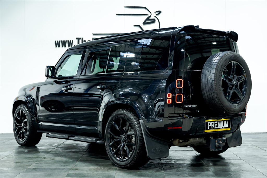 Used Land Rover Defender 2020 for sale - 76745621: Photo 2