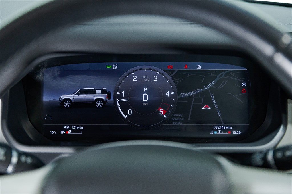 Used Land Rover Defender 2020 for sale - 76745621: Photo 31