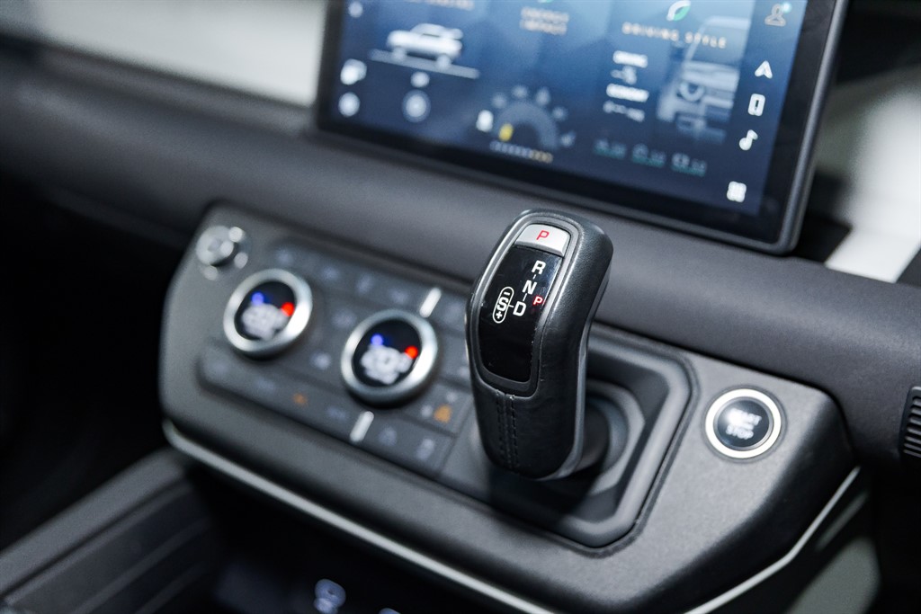 Used Land Rover Defender 2020 for sale - 76745621: Photo 53