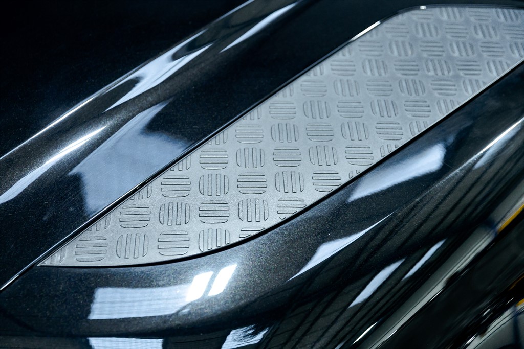 Used Land Rover Defender 2020 for sale - 76745621: Photo 7