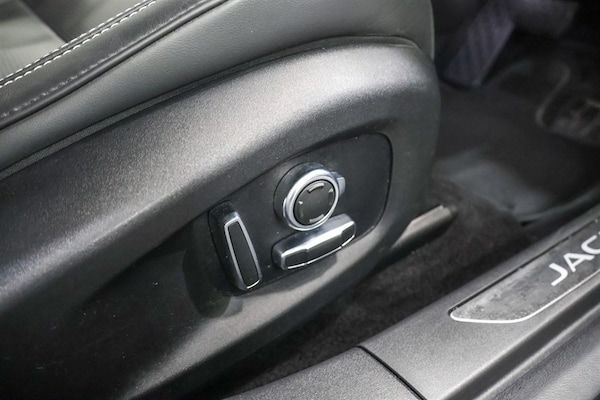 Used Jaguar I-Pace 2023 for sale - 75984955: Photo 37