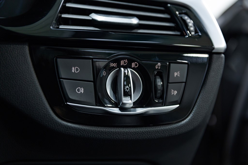 Used BMW 5 Series 2017 for sale - 77293752: Photo 40