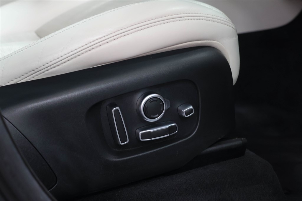 Used Land Rover Range Rover Velar 2022 for sale - 76037904: Photo 36
