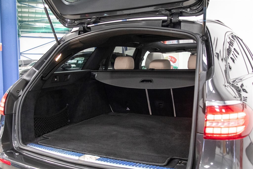 Used Mercedes-Benz E Class 2021 for sale - 77674170: Photo 8