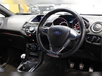 Used Ford Fiesta 2016 for sale - 78963645: Photo