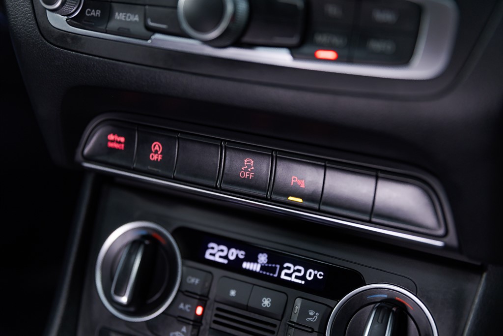 Used Audi Q3 2018 for sale - 77147005: Photo 46