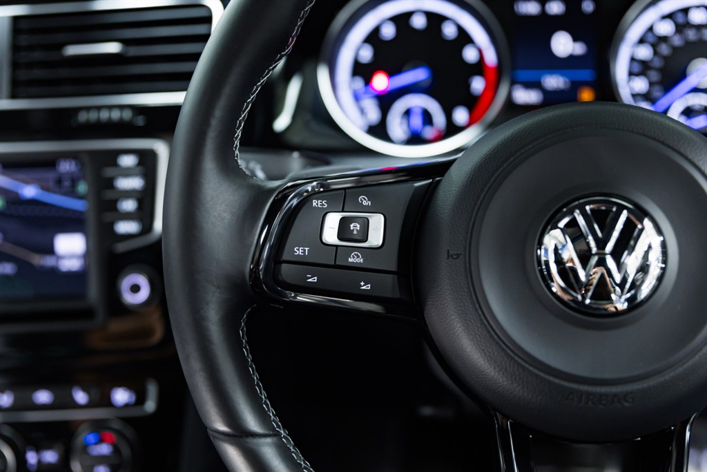 Used Volkswagen Golf 2017 for sale - 76285637: Photo 23