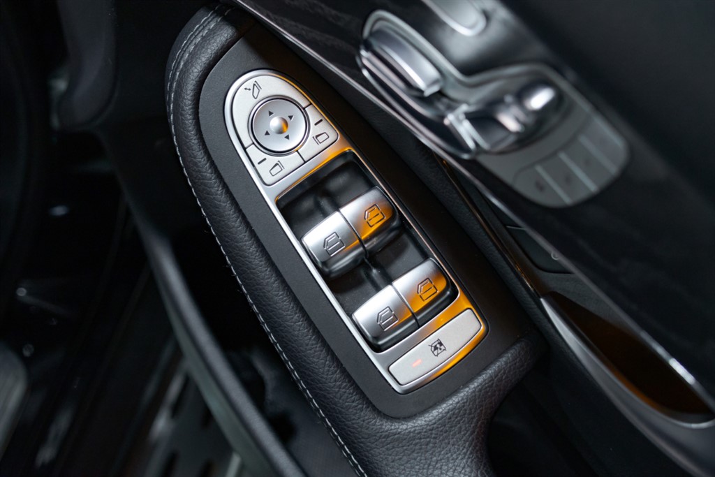 Used Mercedes-Benz GLC 2019 for sale - 77607263: Photo 30