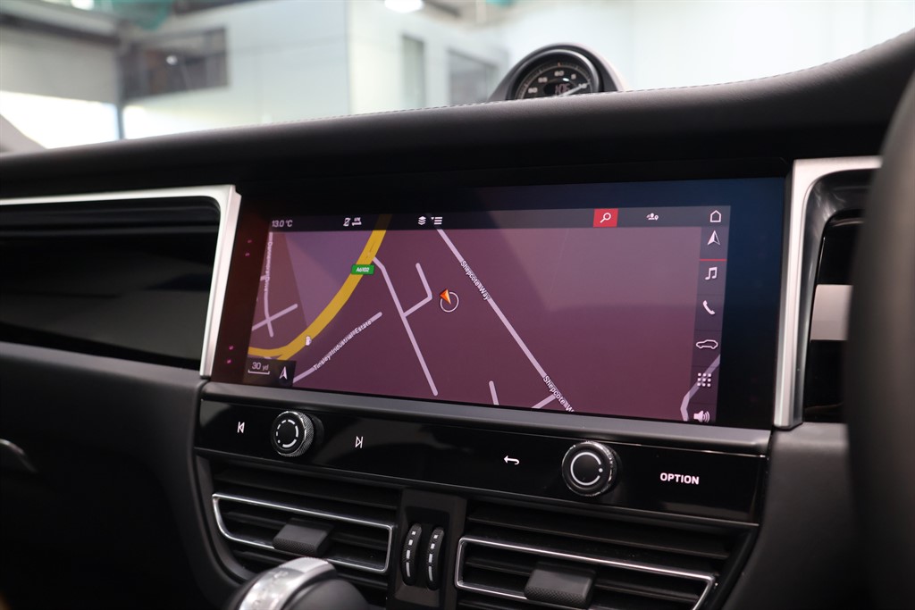 Used Porsche Macan 2021 for sale - 76438233: Photo 12