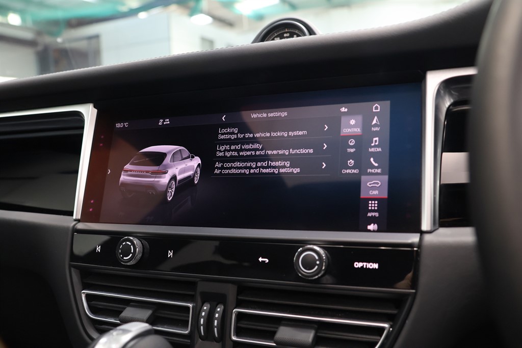 Used Porsche Macan 2021 for sale - 76438233: Photo 17