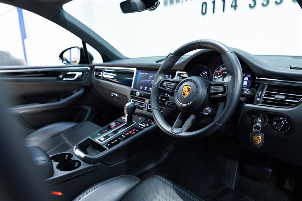 Used Porsche Macan 2021 for sale - 76438233: Photo 20