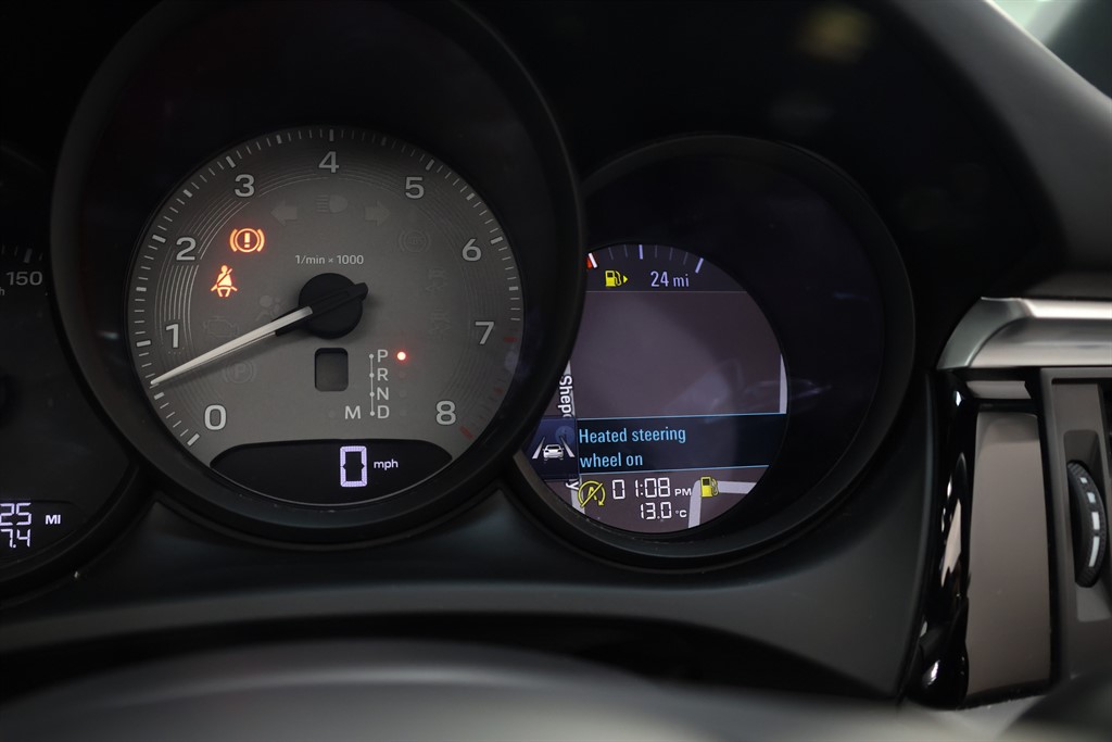 Used Porsche Macan 2021 for sale - 76438233: Photo 24