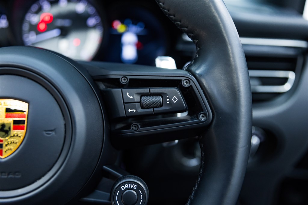 Used Porsche Macan 2021 for sale - 76438233: Photo 27