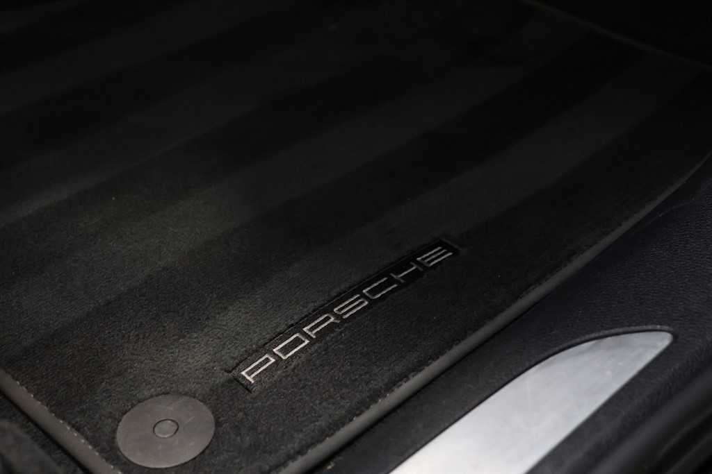 Used Porsche Macan 2021 for sale - 76438233: Photo 28