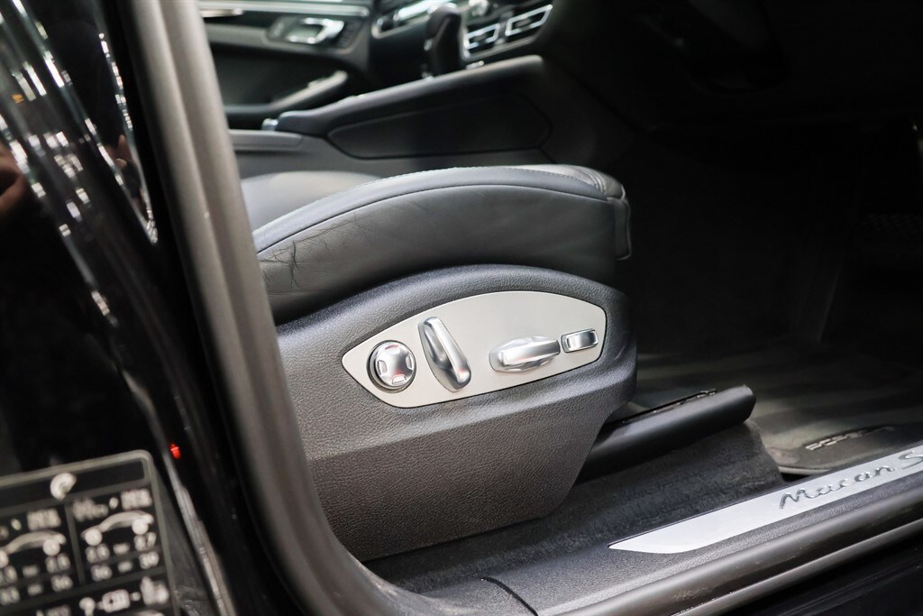 Used Porsche Macan 2021 for sale - 76438233: Photo 29