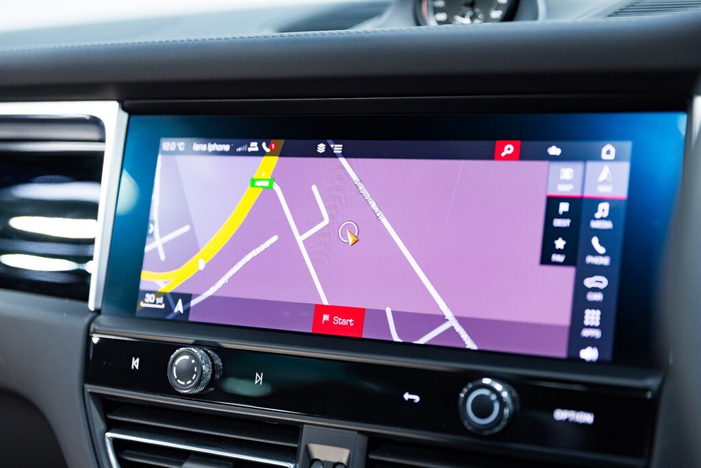 Used Porsche Macan 2021 for sale - 76438233: Photo 42