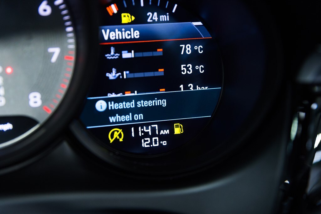 Used Porsche Macan 2021 for sale - 76438233: Photo 48