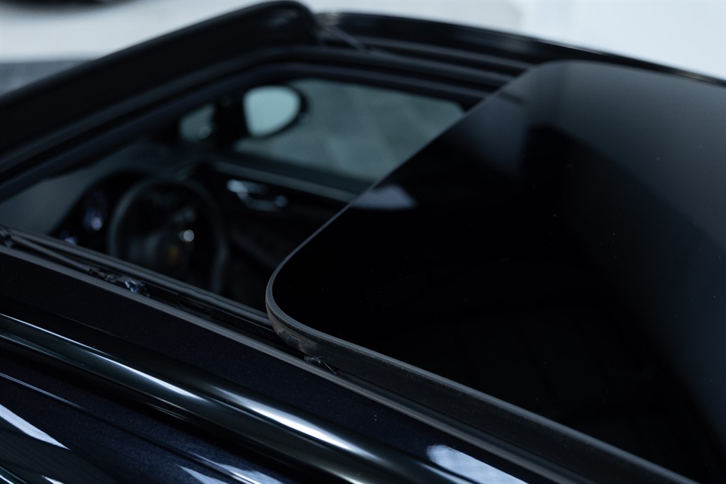 Used Porsche Macan 2021 for sale - 76438233: Photo 7