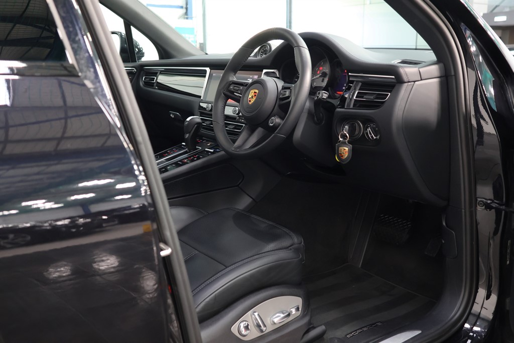 Used Porsche Macan 2021 for sale - 76438233: Photo 8