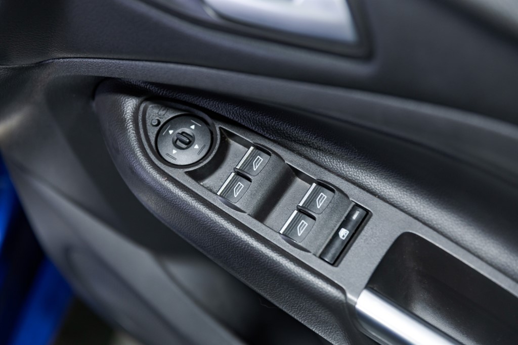 Used Ford Kuga 2017 for sale - 77347605: Photo 30