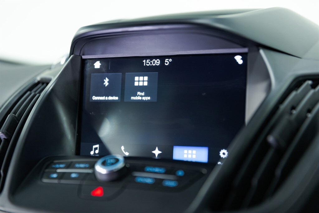 Used Ford Kuga 2017 for sale - 77347605: Photo 37