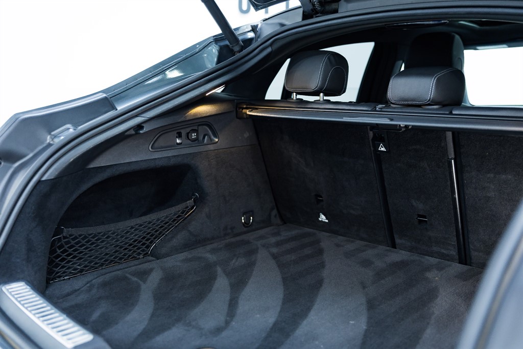 Used Mercedes-Benz GLC 2018 for sale - 76428370: Photo 18