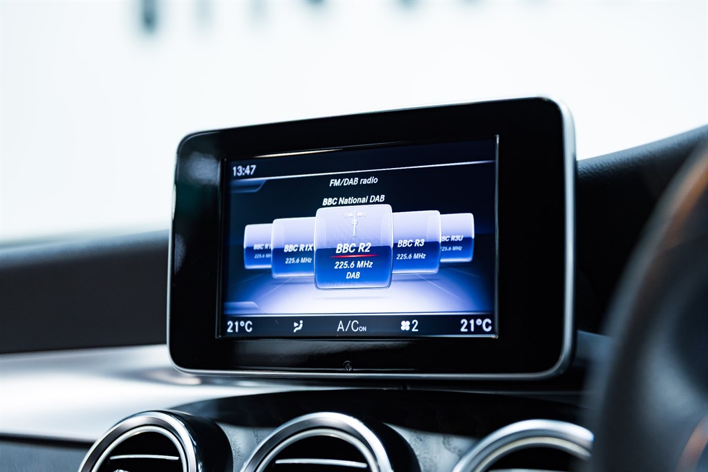 Used Mercedes-Benz GLC 2018 for sale - 76428370: Photo 35