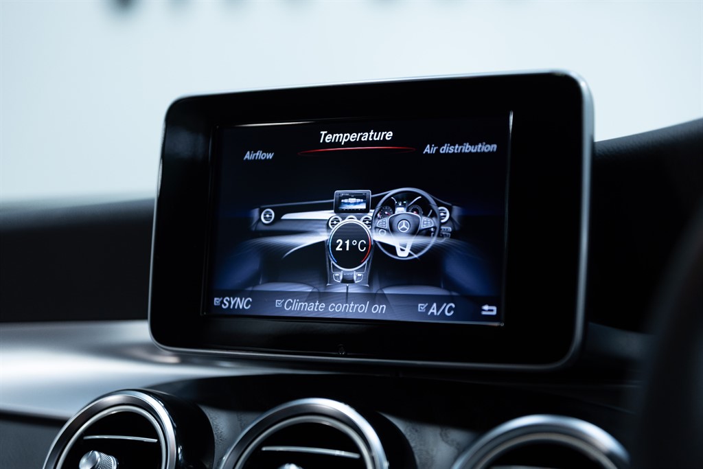 Used Mercedes-Benz GLC 2018 for sale - 76428370: Photo 45