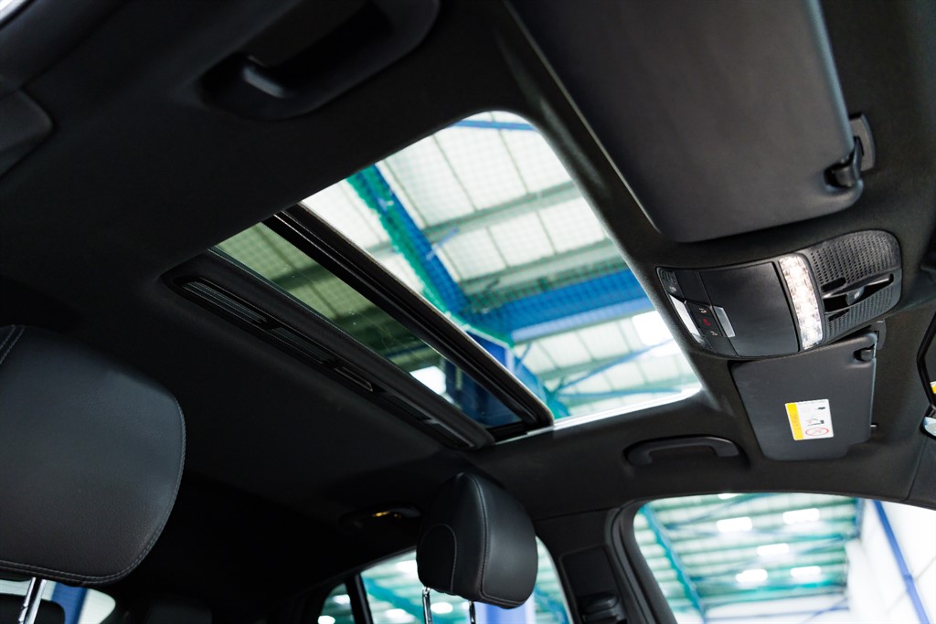 Used Mercedes-Benz GLC 2018 for sale - 76428370: Photo 54