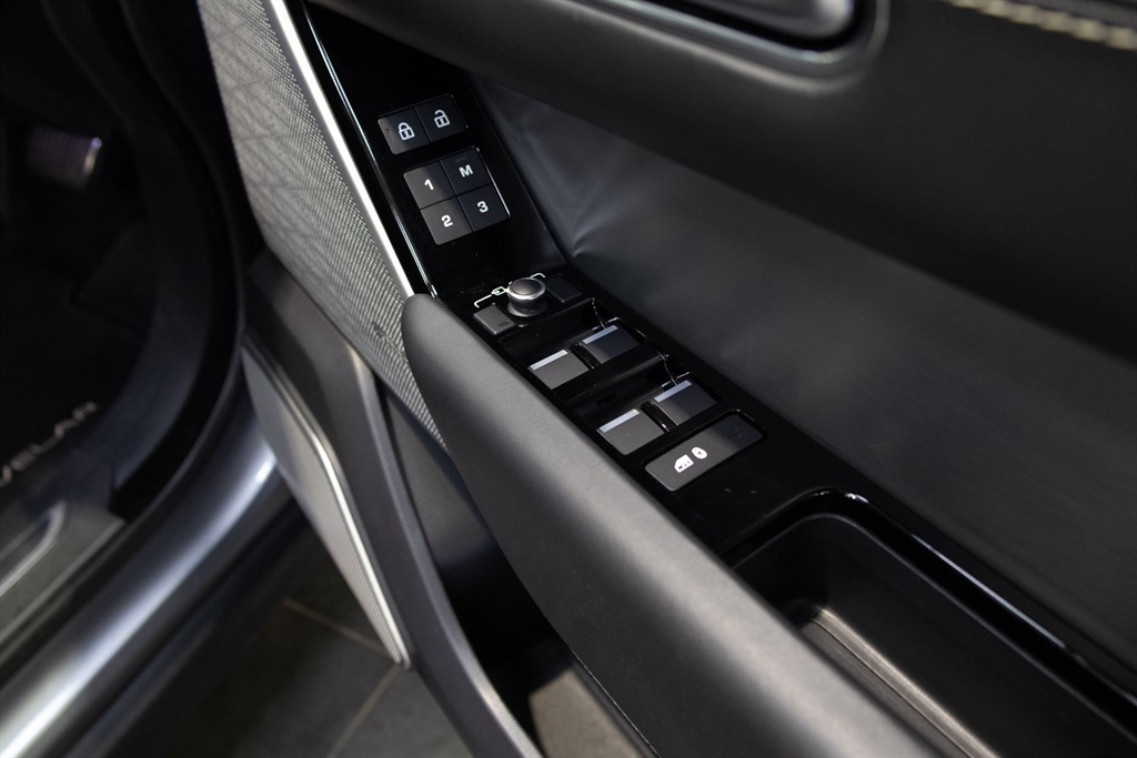 Used Land Rover Range Rover Velar 2022 for sale - 77960139: Photo 37