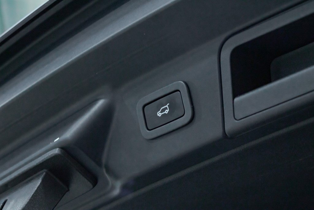 Used Land Rover Range Rover Velar 2022 for sale - 77653358: Photo 24