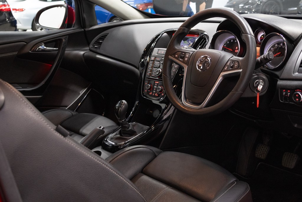 Used Vauxhall Astra GTC 2018 for sale - 77877926: Photo 8