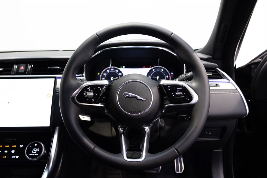 Used Jaguar XF 2024 for sale - 77918268: Photo 10